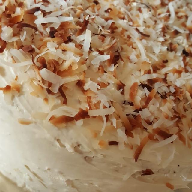 Coconut-topped cake